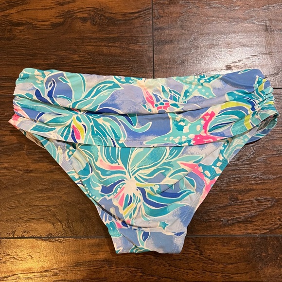 Lilly Pulitzer Bikini Bottoms - Picture 2 of 8